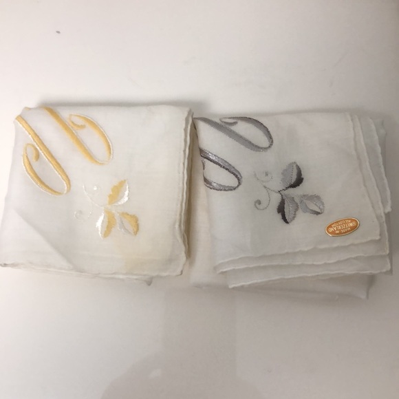 2 VTG Switzerland made Monogram “M” Delicate Handkerchiefs All Cotton - Picture 11 of 11